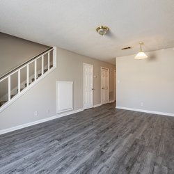 living room at Magnolia Terrace located in Macon, GA