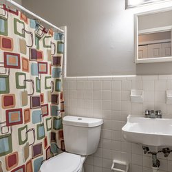 bathroom at Magnolia Terrace located in Macon, GA