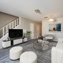 living room at Magnolia Terrace located in Macon, GA